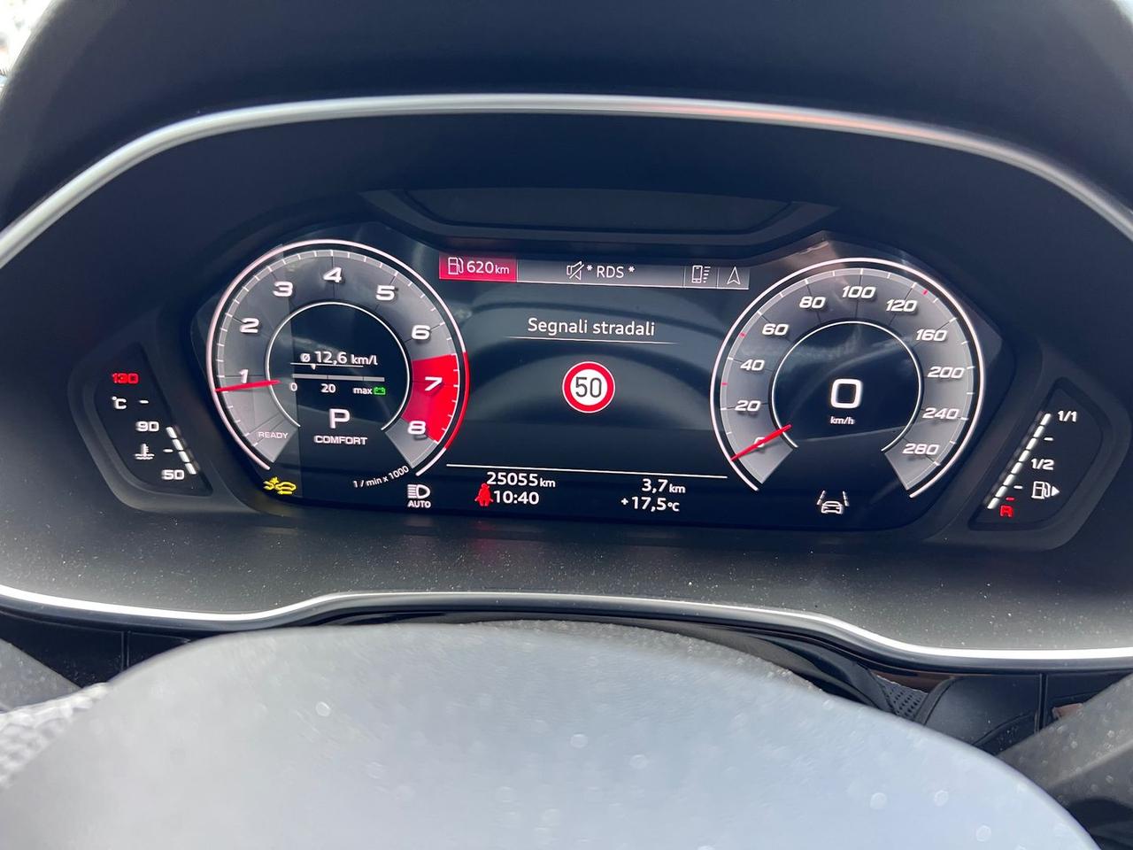 Audi Q3 Identity Black 2.0 45 TFSI IVA ESPO #7100