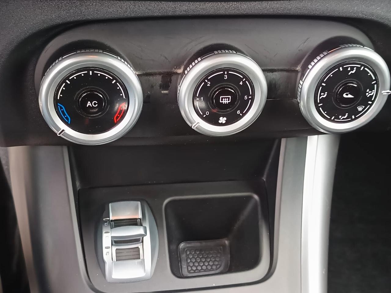 Alfa Romeo Giulietta 2012 - 1.4 Turbo 105 CV Lb automobili