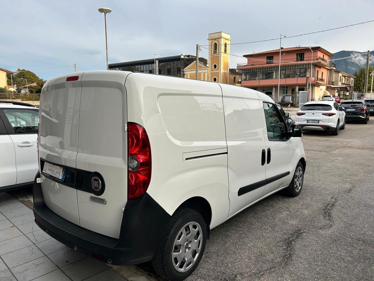 Fiat Doblo Maxi 1.6mljt 105cv DOPPIA PORTA LATERALE