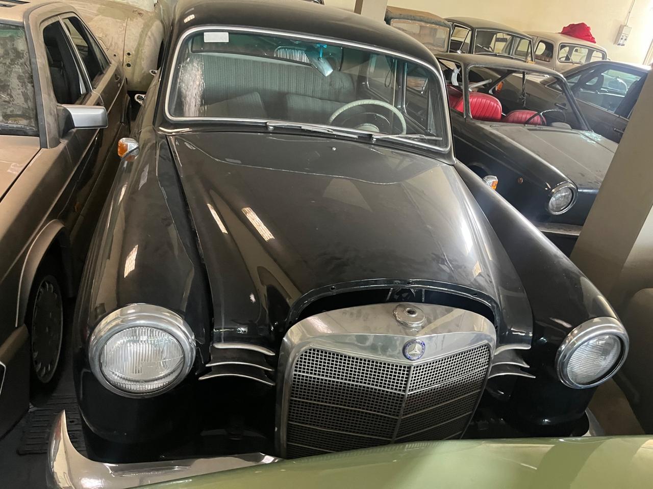 Mercedes benz 180 Ponton Bauletto SENZA MOTORE