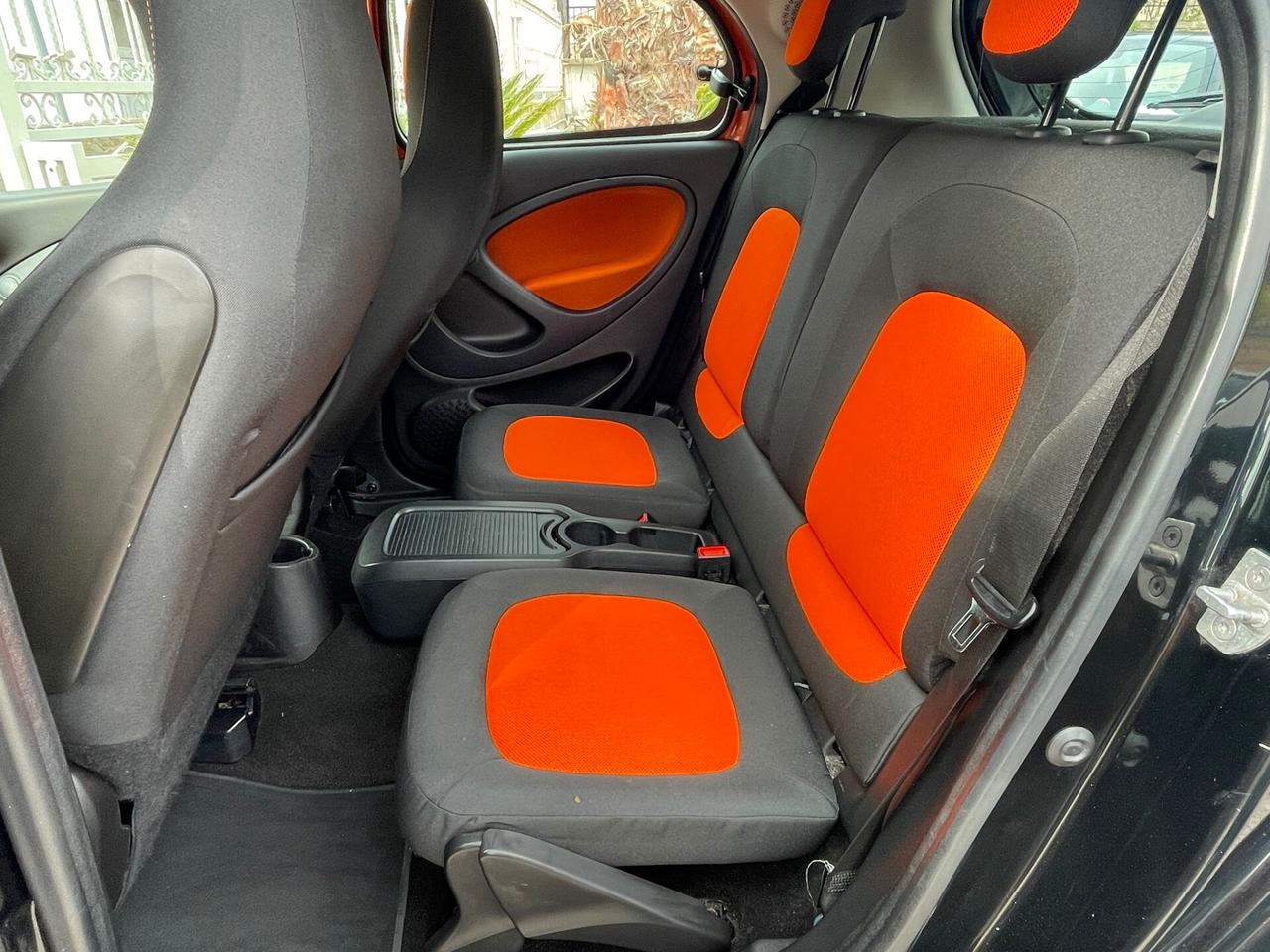 Smart ForFour 70 1.0 Passion LED