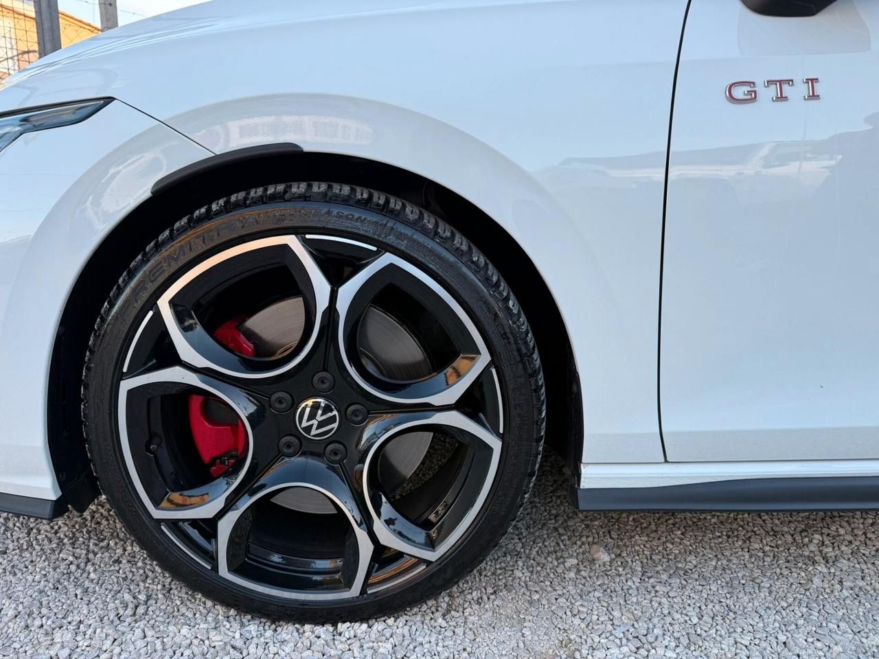 New Volkswagen Golf 8.5 GTI 2.0 TSI 265 CV