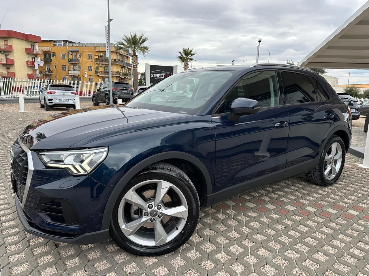 Audi Q3 35 TDI quattro Business Advanced