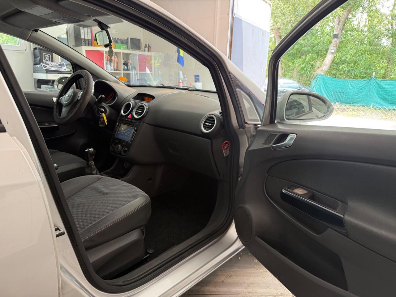 Opel Corsa 1.2 GPL BENZINA NEOPATENTATI