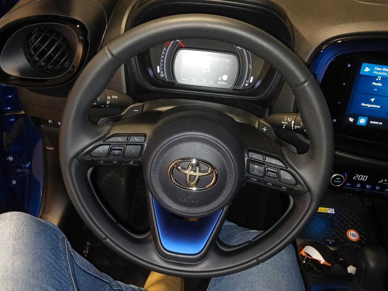 Toyota Aygo X 1.0 VVT-i 72 CV 5 porte Lounge S-CVT JBL