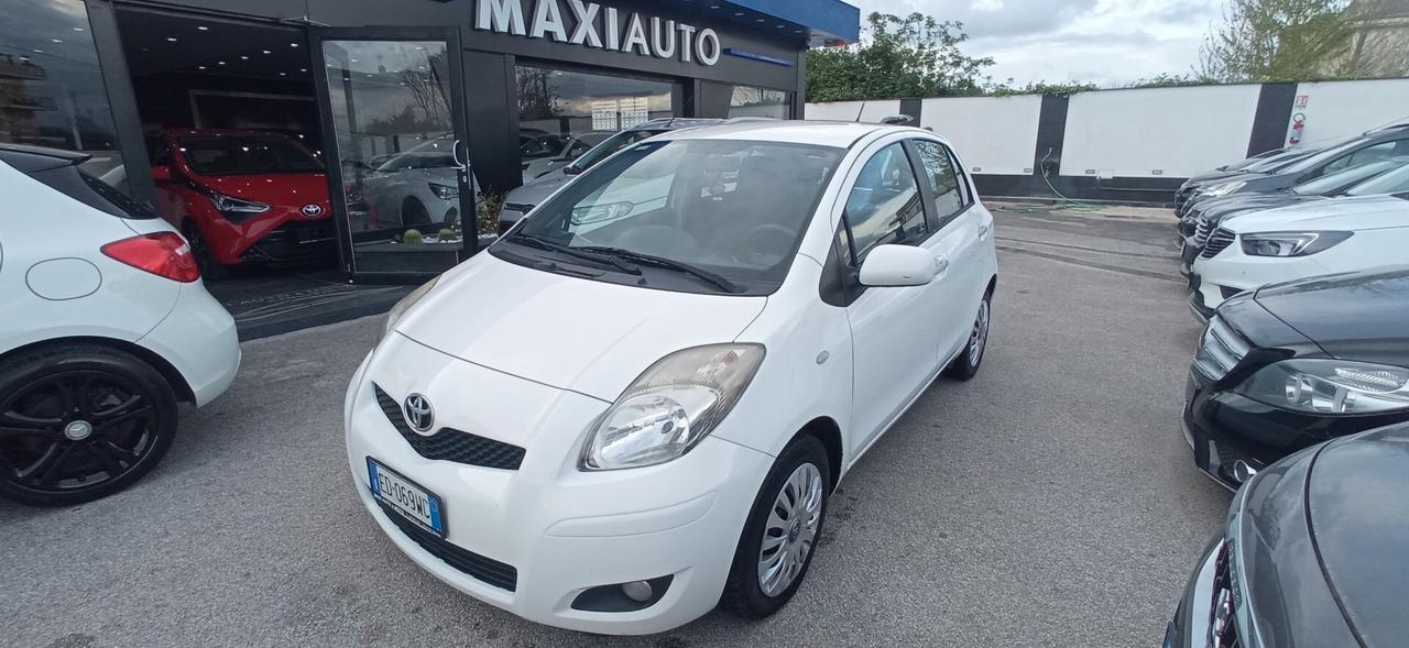 Toyota Yaris 1.4 D-4D 1 PROPRIETARIO