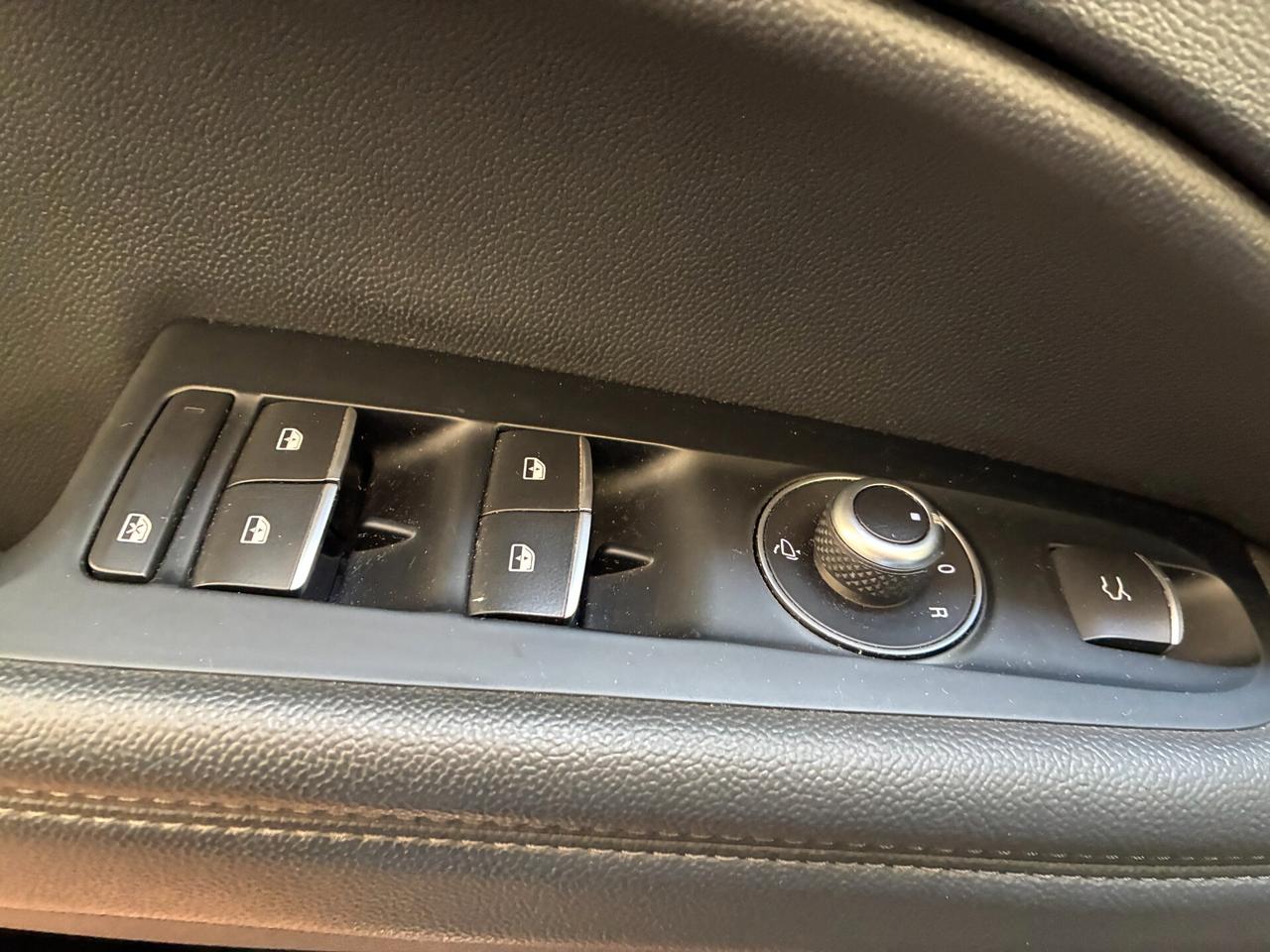 Alfa Romeo Stelvio Q4 - DISTRIBUZIONE ESEGUITA AUTOMATICA
