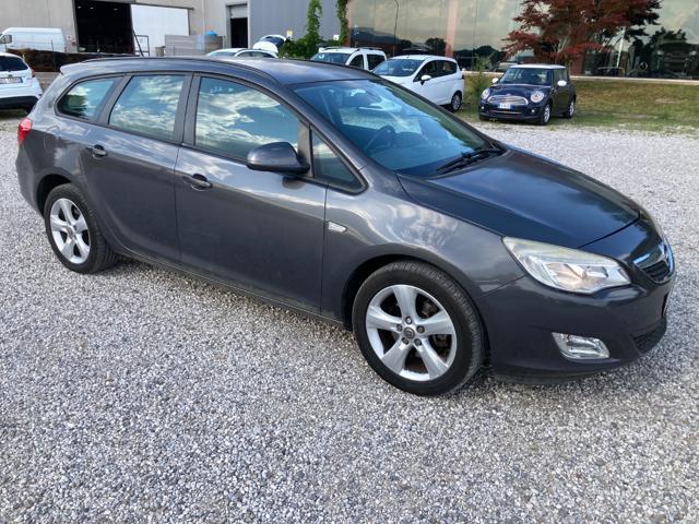 OPEL Astra 1.7 CDTI 110CV Sports Tourer Cosmo
