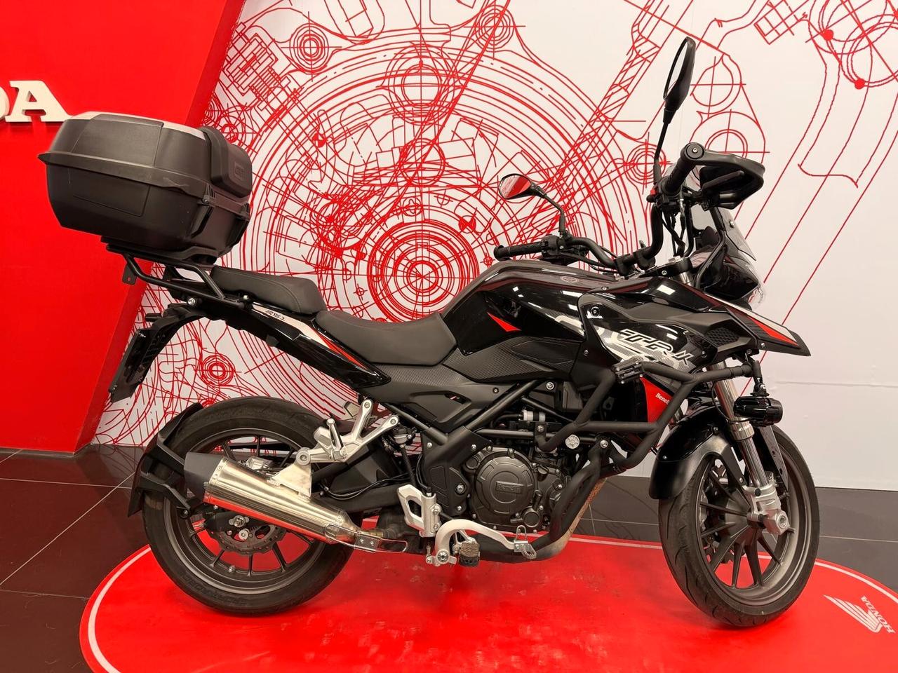 Benelli TRK 251 2022
