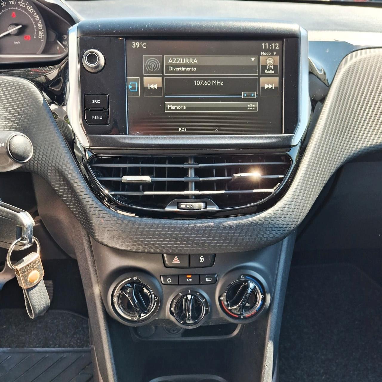 Peugeot 2008 BlueHDi 100 Allure