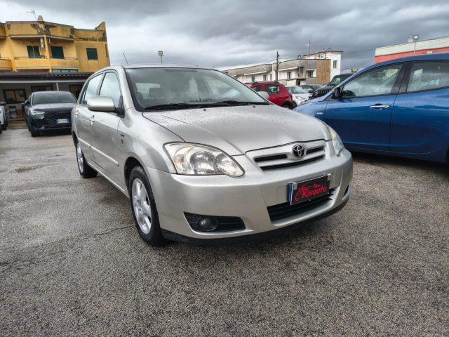 TOYOTA Corolla 1.4 D-4D M-MT 5 porte Sol ESP