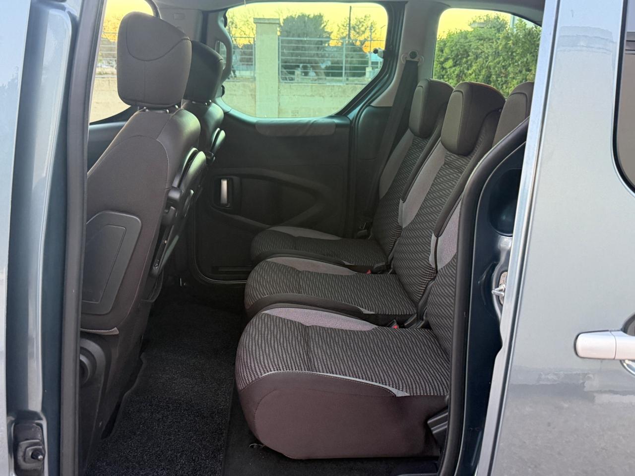 Peugeot Partner Tepee 1.6 VTi 120CV Outdoor