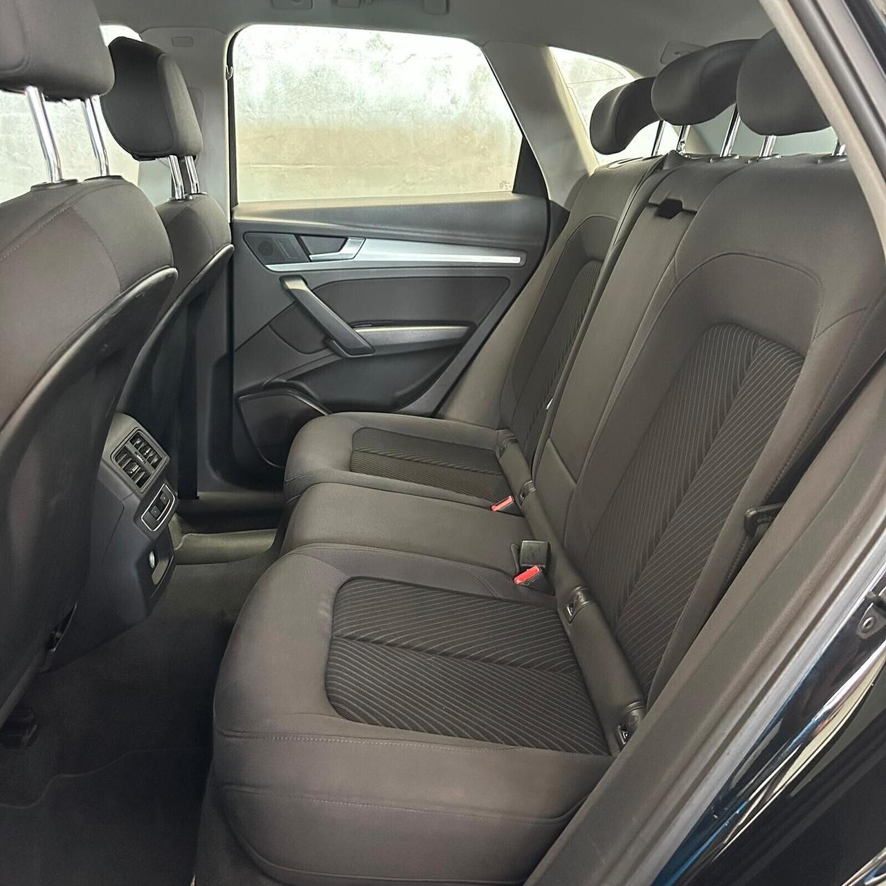 Audi Q5 30 TDI S tronic Business