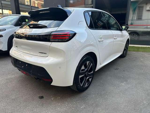 Peugeot 208 1.2 Hybrid Allure 110cv e-dcs 6
