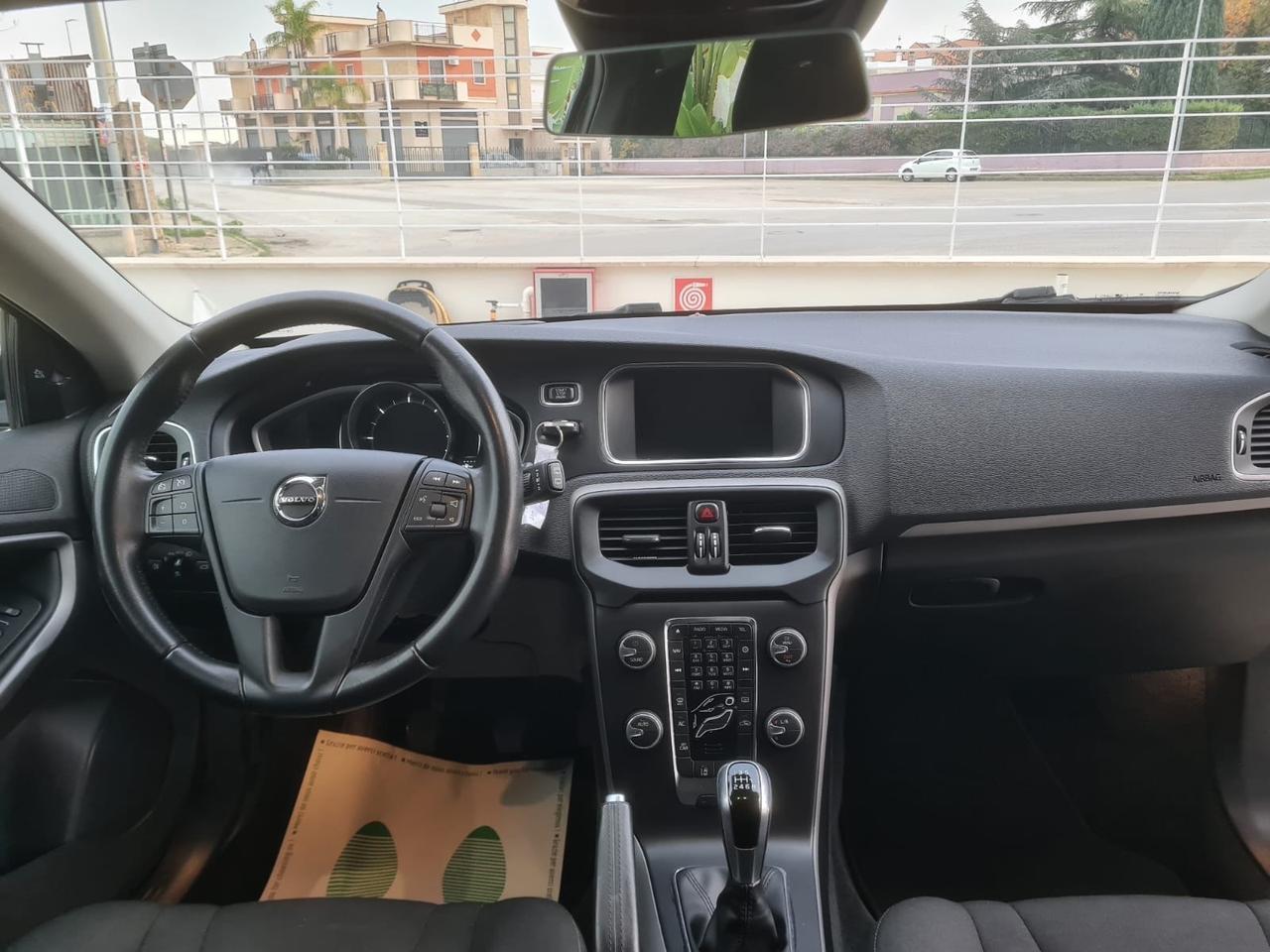 Volvo V40 D2 Business