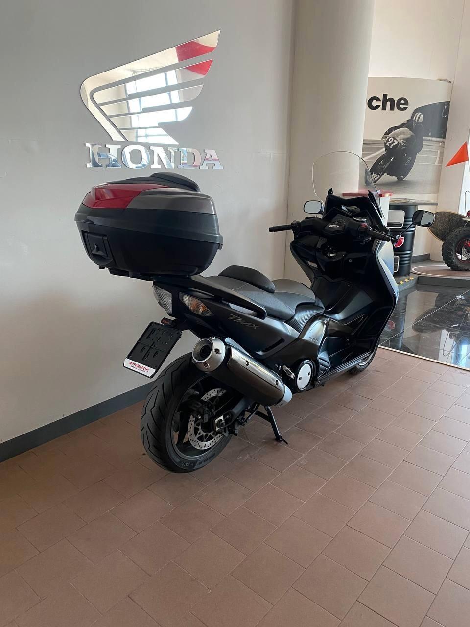 Yamaha TMAX 530