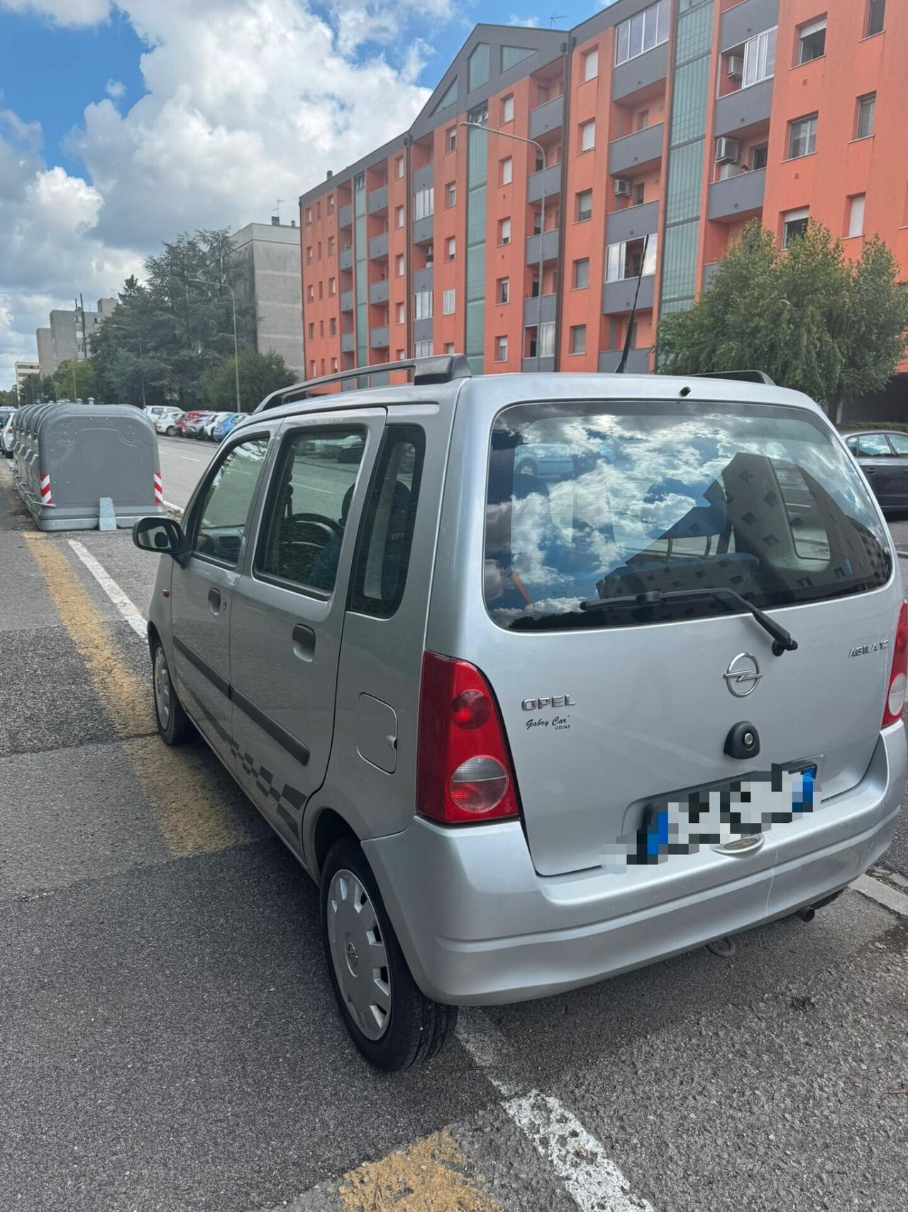 Opel Agila 1.2 16V Comfort