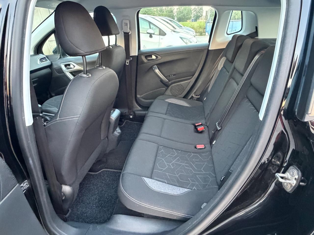 Peugeot 2008 PureTech 82 Active