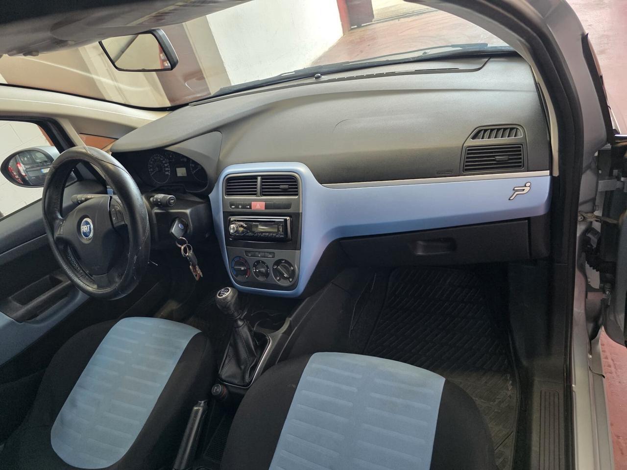 Fiat Punto GRANDE 1.3 MJT 90 CV 5P EMOTION