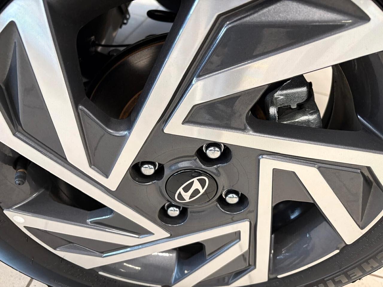 Hyundai Bayon XLINE 1.2 MPI MT KM 0