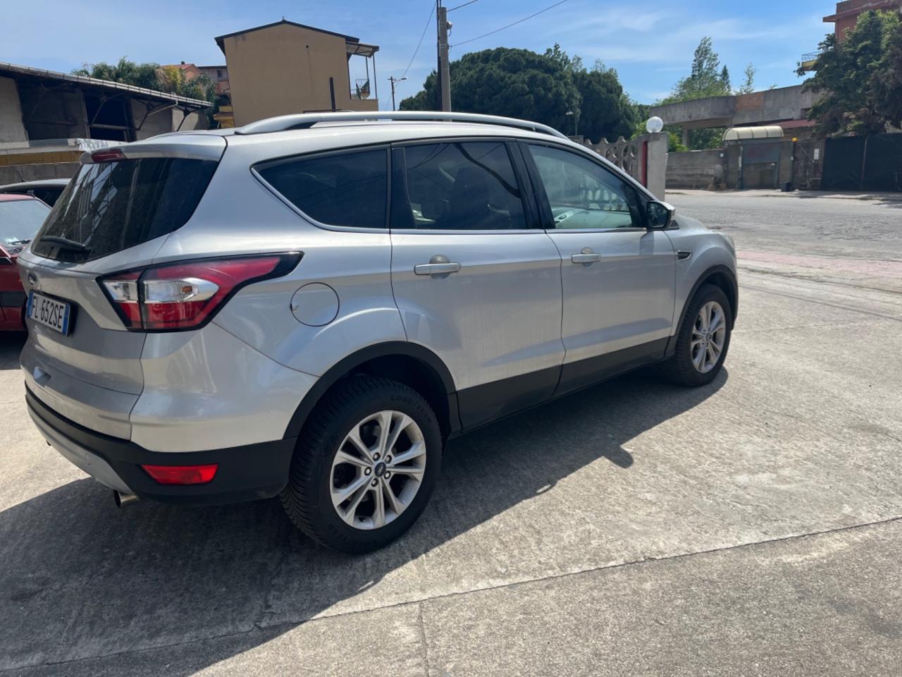 Ford Kuga 1.5 TDCI 120 CV S&S 2WD Titanium