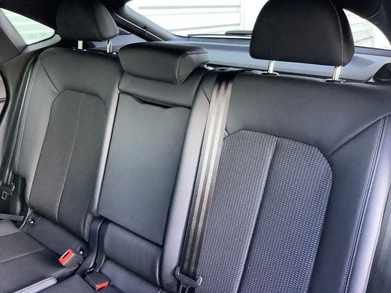 Audi Q3 Q3 SPB 35 TDI quattro S-tronic S line Black Pack Camera ACC Cockpit