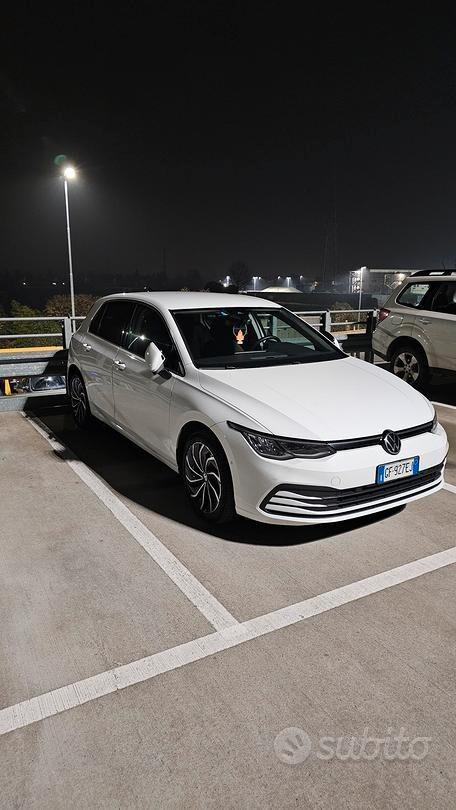 VW GOLF 8- 2.0 TDI - FULL OPT -NEOPATENTATI