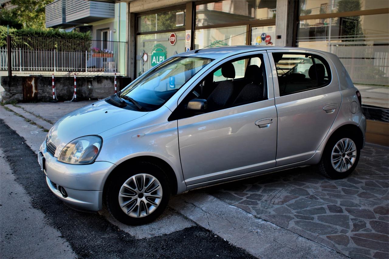 Toyota Yaris 1.3i 16V cat 5 porte Neopatentati SOLI 46000 km