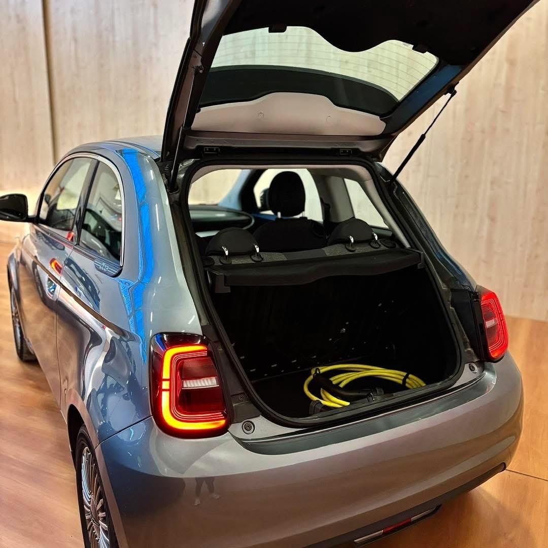 Fiat 500 500e Berlina 42 kWh Icon