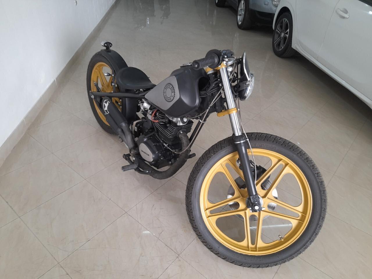 Honda CN 125 TRENTENNALE