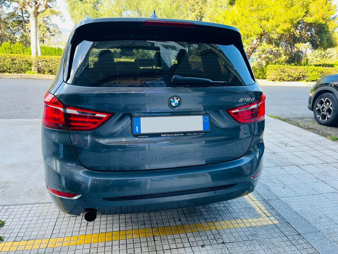 Bmw 218 218d versione full optional 7 posti in ottime condizioni