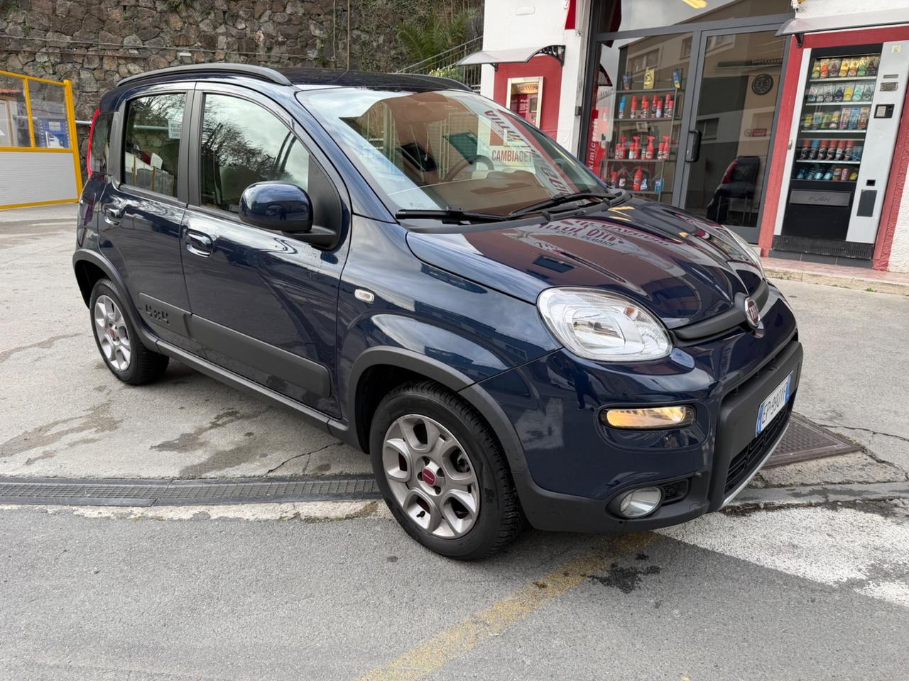 FIAT PANDA 900 LOUNGE 4X4 NEOPATENTATI KM 63 MILA !!!