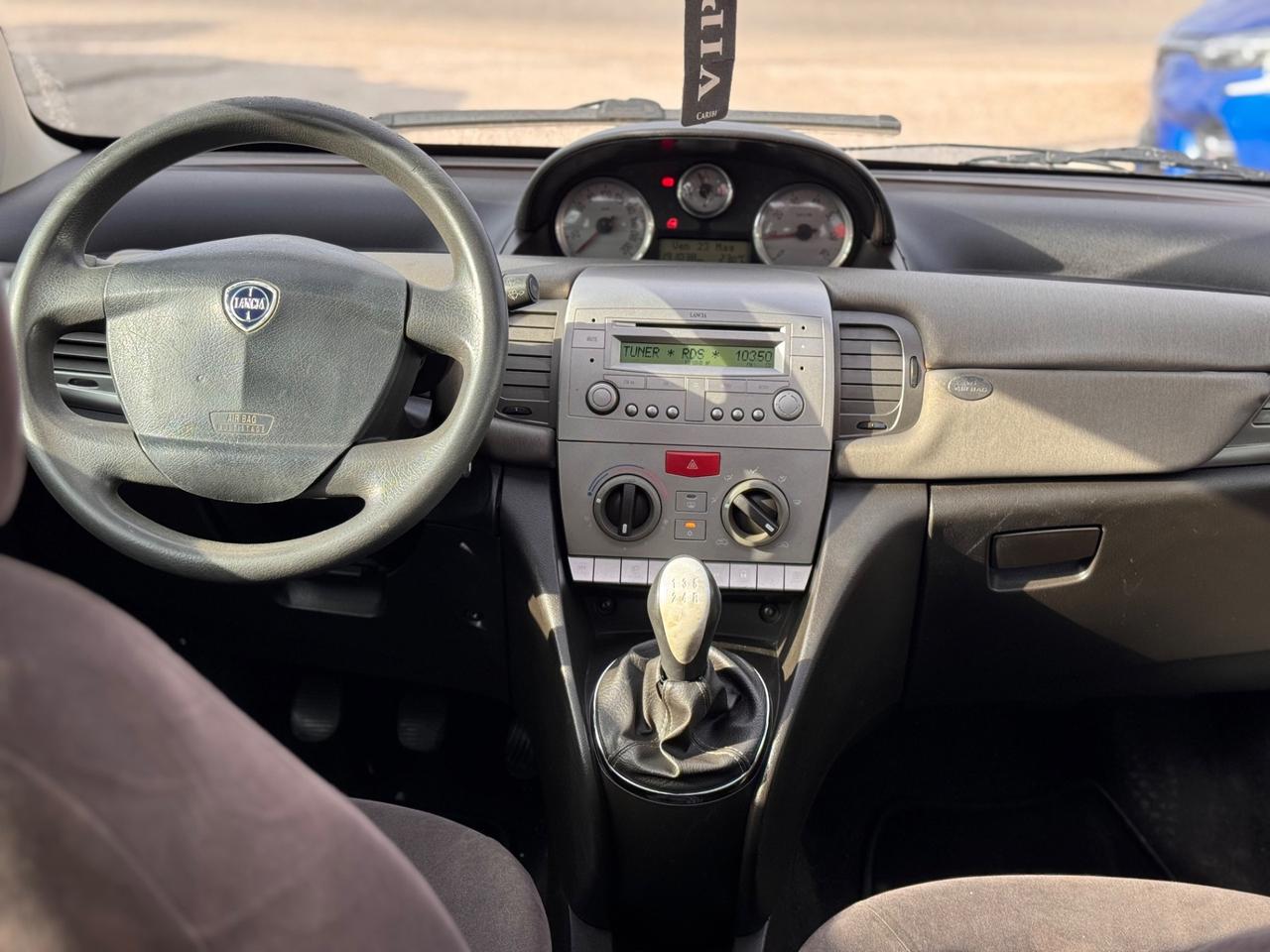 Lancia Ypsilon 1.3 MJT “TETTO APRIBILE”