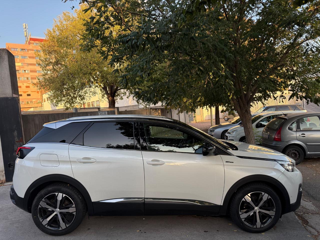 Peugeot 3008 KM. 85.000! GT LINE HDi 130 HP