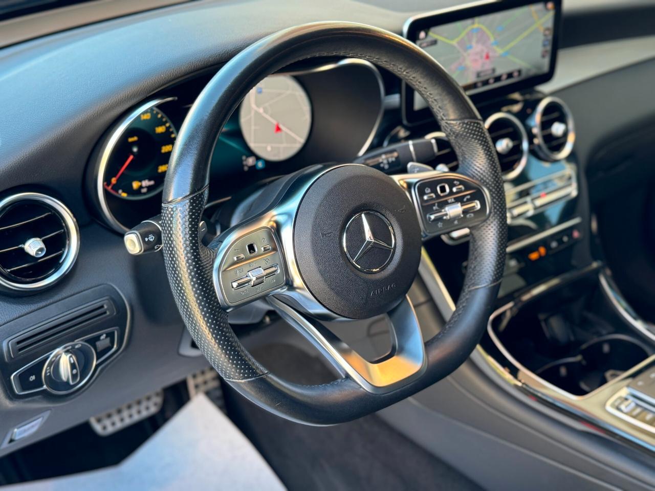 MERCEDES-BENZ GLC 300d COUPE' PREMIUM 245 CV 4matic AIRMATIC