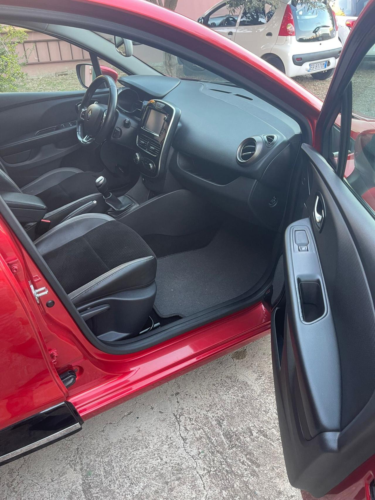 Renault Clio dCi 8V 90CV Start&Stop 5 porte Energy Intens