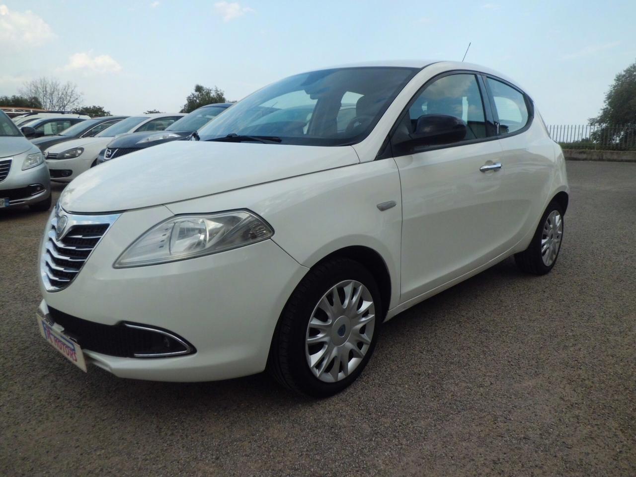 Lancia Ypsilon 1.3 MJT 16V 95 CV 5 porte S&S Platinum DISPONIBILITA' 2 PEZZI COLORE NERO
