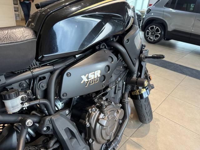 YAMAHA XSR 700 MTM690