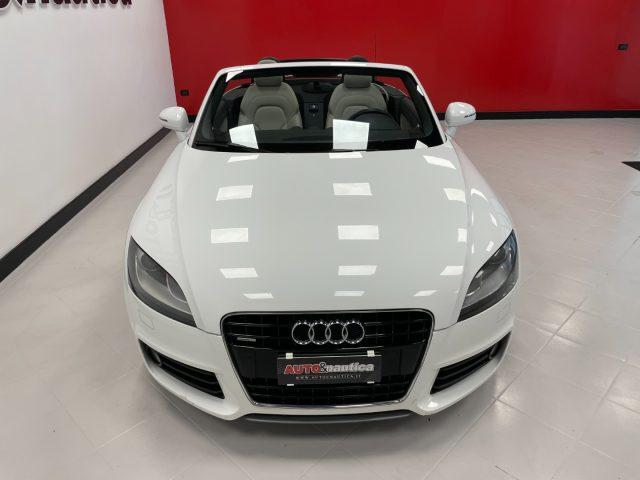 AUDI TT Roadster 3.2 V6 quattro S tronic