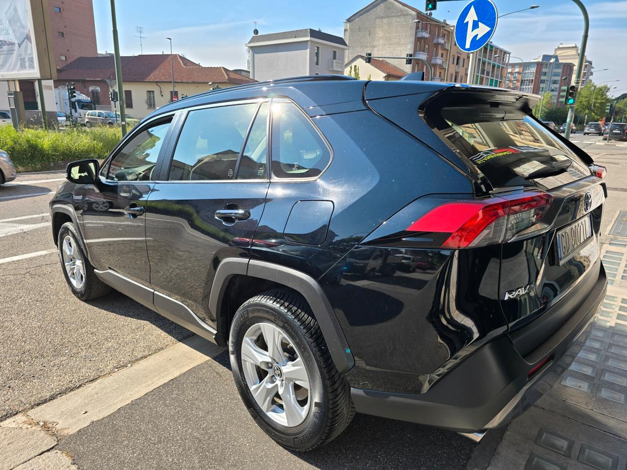 Toyota RAV 4 RAV4 2.5 HV (218CV) E-CVT 2WD Business