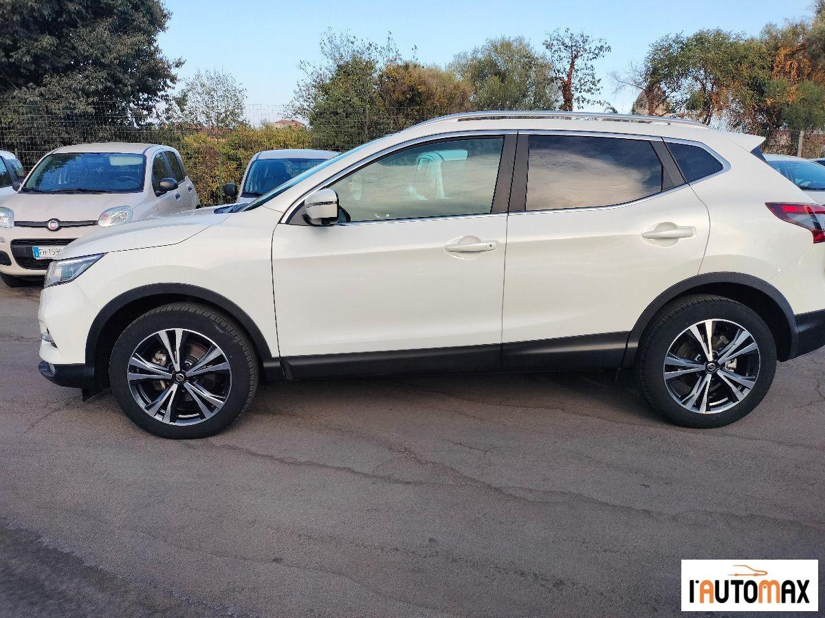 NISSAN - Qashqai 1.3 dig-t N-Connecta 140cv