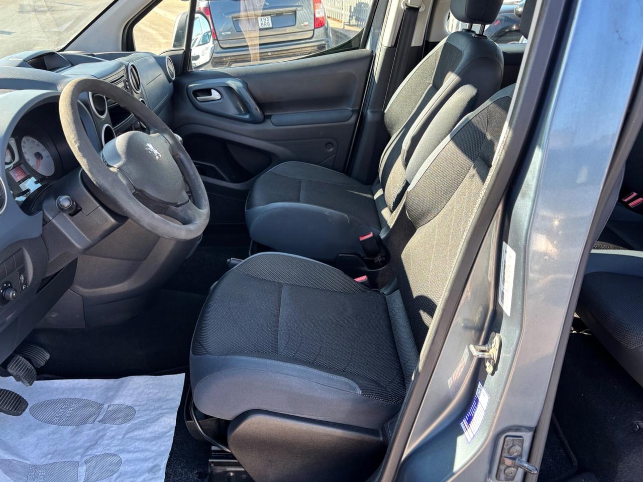 Peugeot Partner Tepee 1.6 HDi 92CV Outdoor