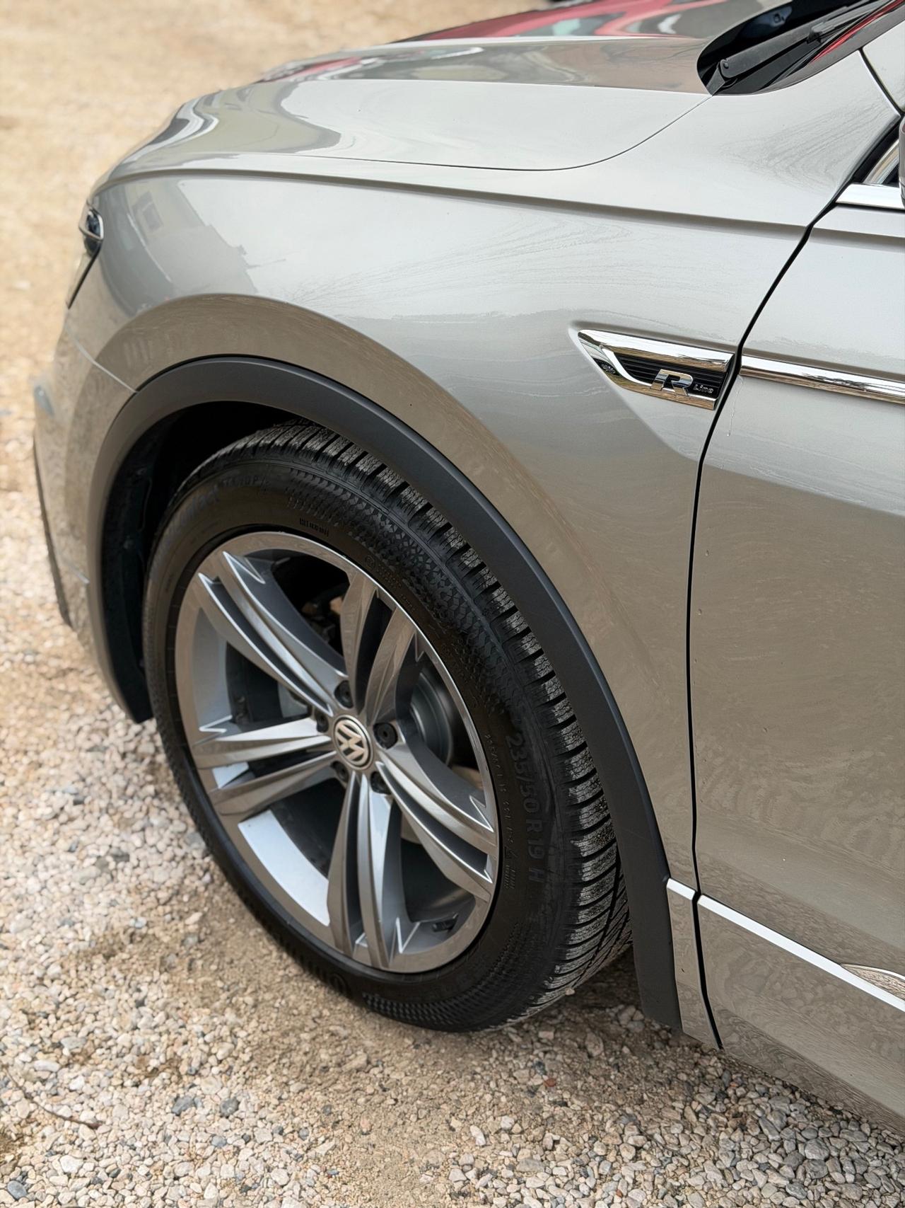 Volkswagen TIGUAN 2.0 TDI RLINE DSG 4MOTION MATRIX