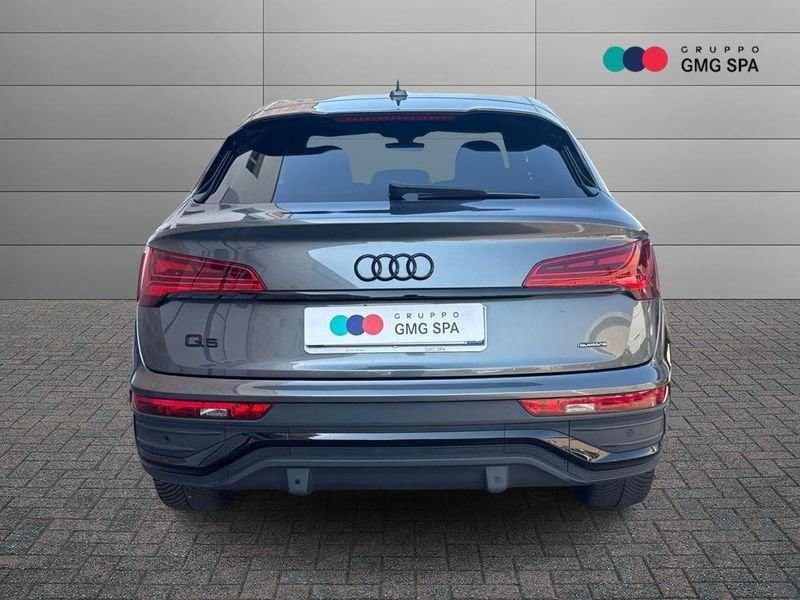Audi Q5 Sportback 40 2.0 tdi mhev 12V Identity Black quattro s-tronic