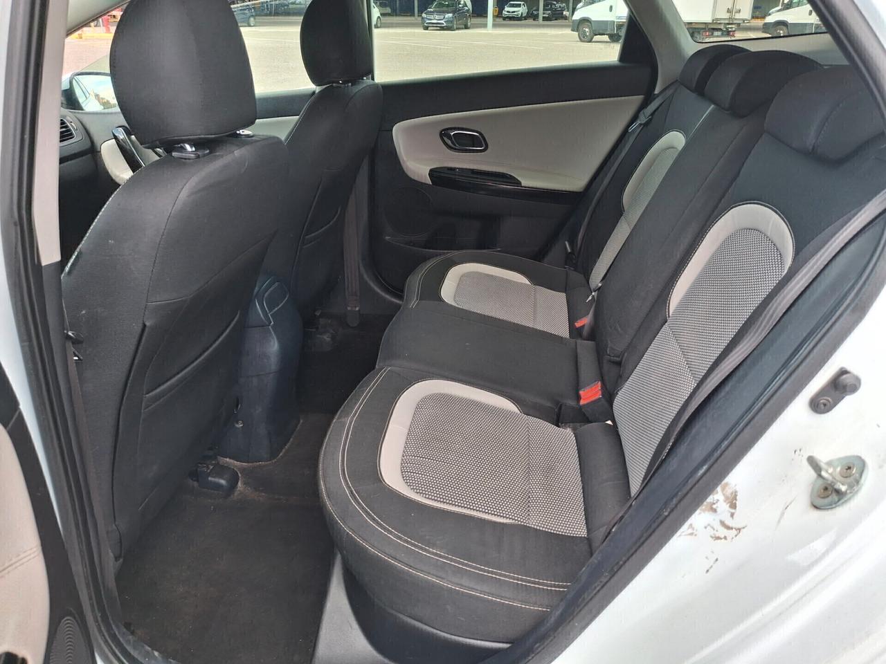Kia Ceed cee'd 1.4 CRDi SW.-TELECAMERA-LUCI LED-