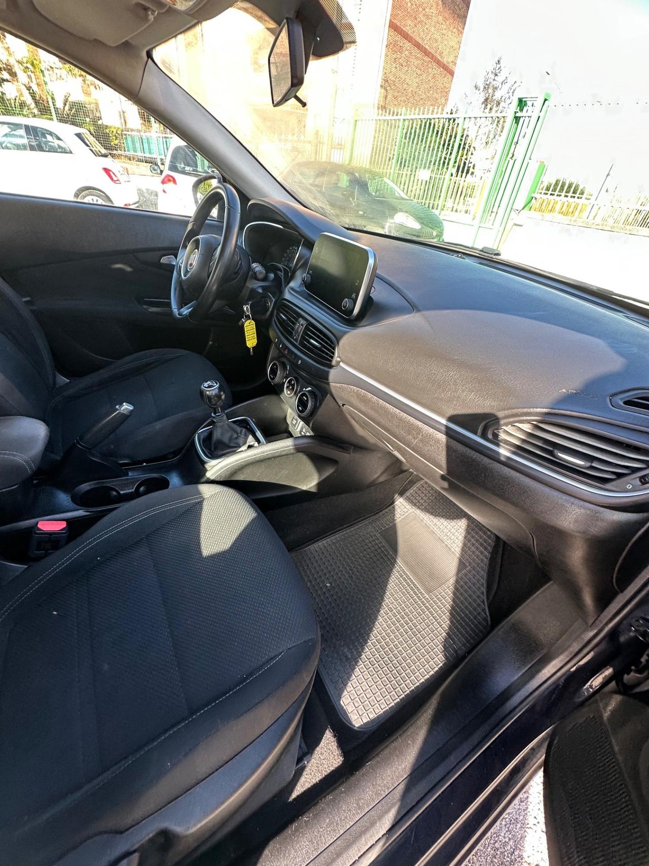 Fiat Tipo 1.3 Mjt S&S SW Lounge