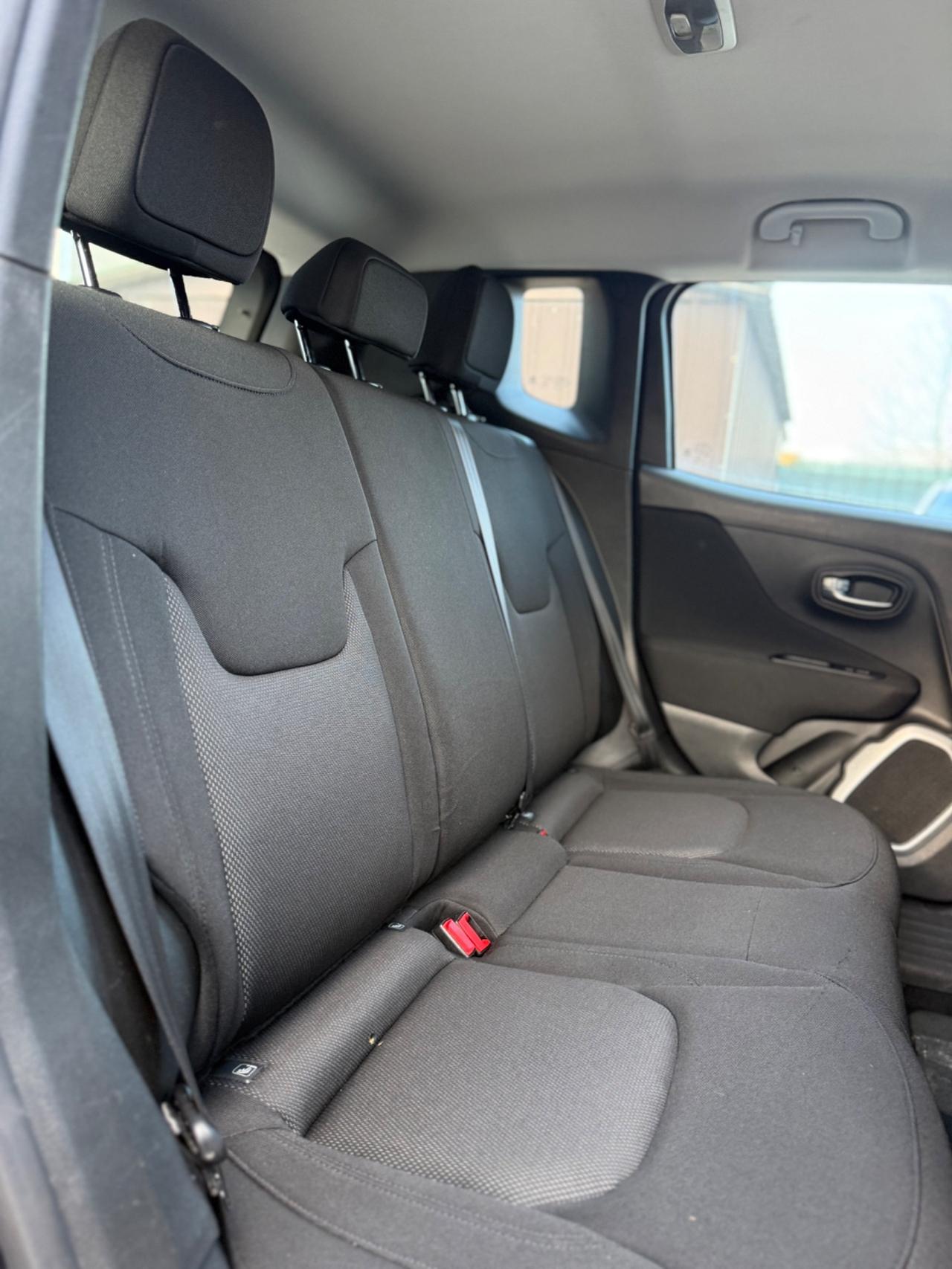 Jeep Renegade 1.3 T4 DDCT S