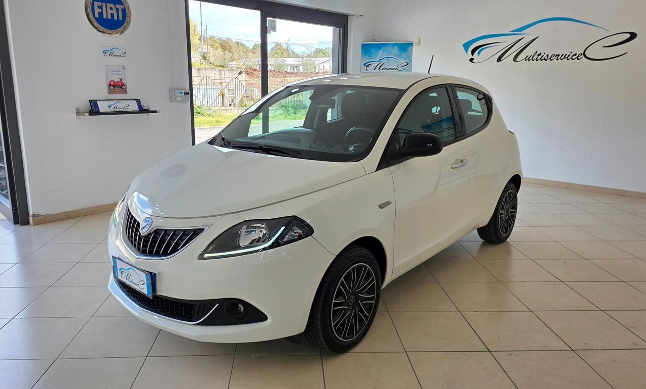 Lancia Ypsilon 1.0 FireFly 5 porte S&S Hybrid Gold
