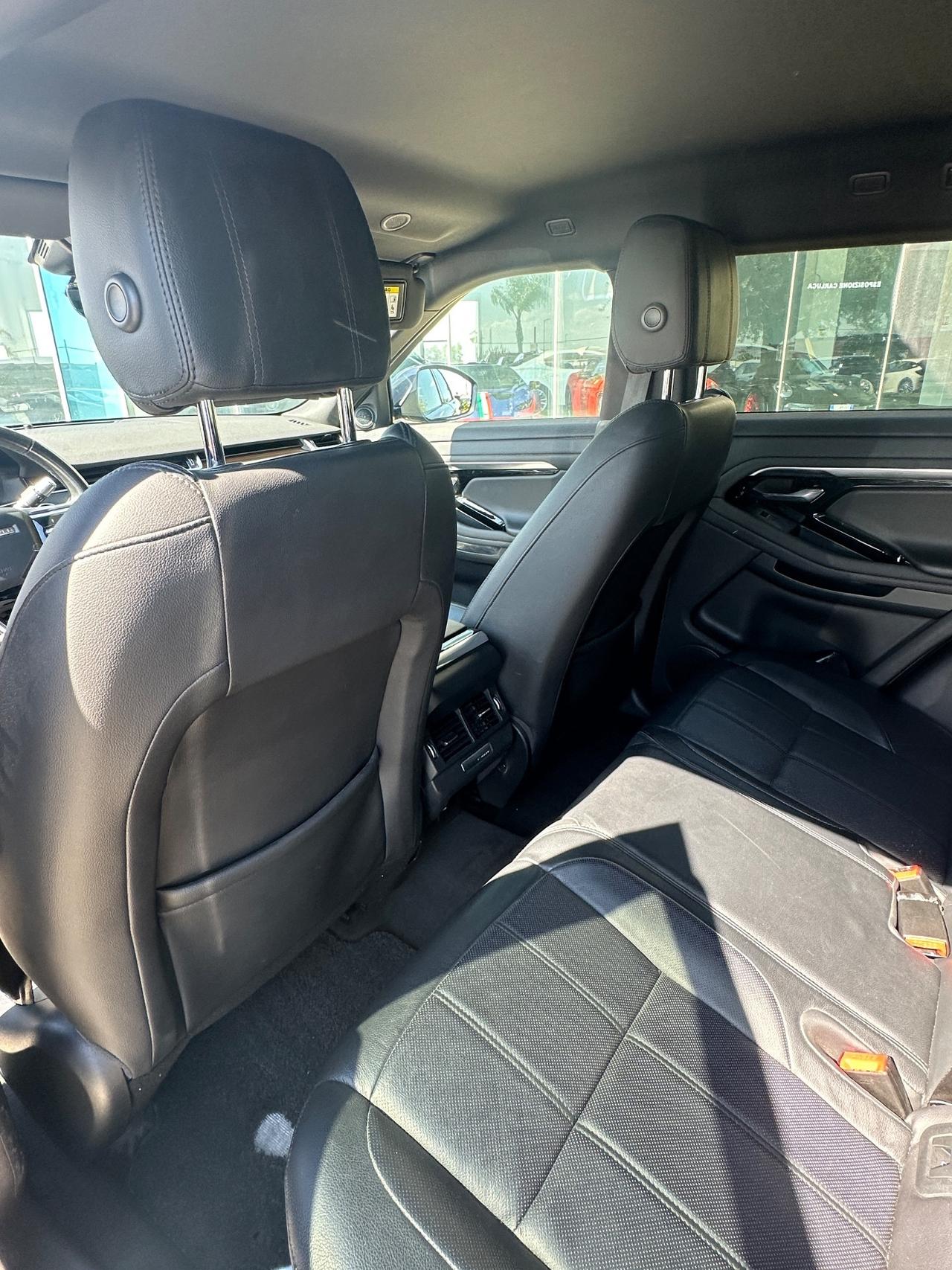 Range Rover Evoque 2.0d Nolita possibilità noleggio no scoring