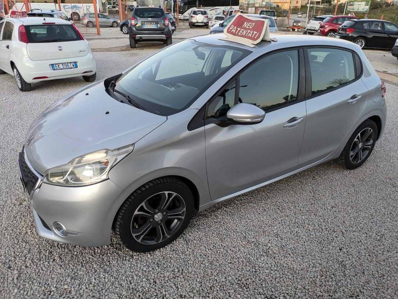 Peugeot 208 1.4 HDi 68 CV 5 porte Access